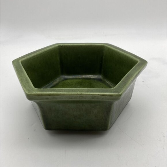 Vintage MCM Hager Planter Pot #4003  Hexagon‎ Shaped Green Art Pottery *chip - Picture 1 of 12